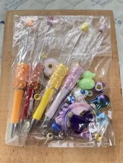 カスタムボールペン　ビーズ　セット　４本分　ハンドメイドに　パーツ