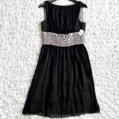 新品タグ付き【MAGGY LONDON】シルク　カクテルドレス　プリーツ