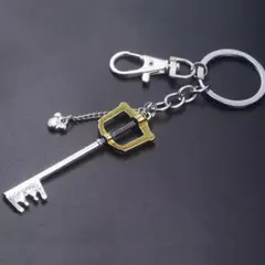 【新品】キングダムハーツ キーブレード キーホルダー ソラ ロクサス
