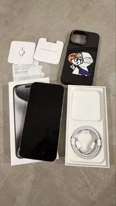 Apple iPhone 15 Pro Max シルバー 本体