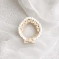 bouquet bonnet ╶ almond milk╶