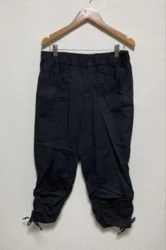 新品未使用　シャーリングクロプト丈パンツ