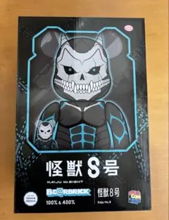 BE@RBRICK 怪獣８号 100％ & 400％のサムネイル
