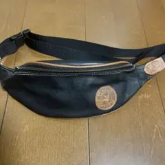 完全正規品PLAYBOY ボディバッグ ウエストポーチ ブラック