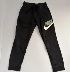 NIKE ナイキ キッズ パンツ 130〜140cm ブラック ロゴ入り