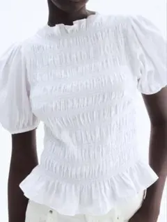 ホワイト シャーリングブラウス　h&m