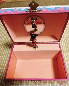 ミニーマウス Minnie's Yoo Hooオルゴール付きジュエリーボックス