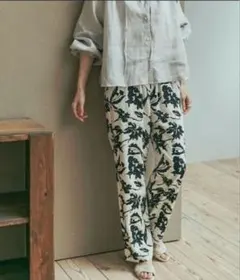 URBANRESARCHDOORSリネンレーヨンフラワープリントパンツ