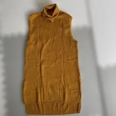 UNIQLO ノースリーブニット S マスタード