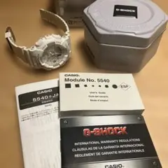 新品・希少】G-SHOCK 電波ソーラー 白 AWG-M100SMW-7A - メルカリ