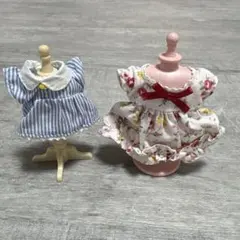 ① きせかえ服　シルバニアファミリー