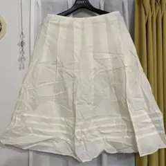 エルプラネットELLEPLANETEアイボリー フレアスカート　新品 イトキン