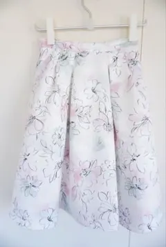 ジャスグリッティー 花柄 膝丈フレアスカート