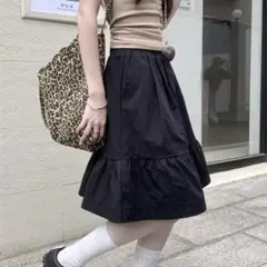 【新品】SHEIN スカート ブラック 膝丈 韓国 フレア 無地のサムネイル