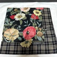 新品BURBERRYバーバリー大判ハンカチ花柄　黒ノバチェック　スカーフ