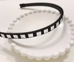 最終セール　スタッズ風カチューシャ　ロック系