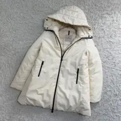 16554✨MONCLER BARTRAMIFUR ダウンジャケットのサムネイル