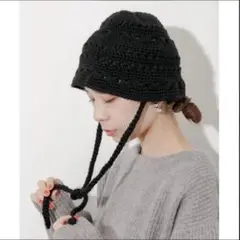 SMELLY スメリー　クロシェニットハット