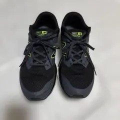 ニューバランス 490v4 ブラック/イエロー
