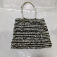 美品❤️アンテプリマ★ワイヤーバック（ネービー✕シルバー✕ホワイト）チャーム付き