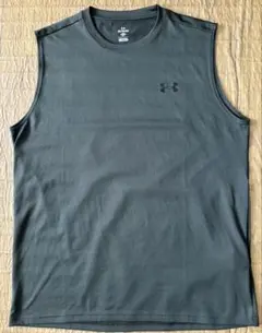 Under Armour メンズ　ノースリーブ　シャツ　XL 吸収速乾