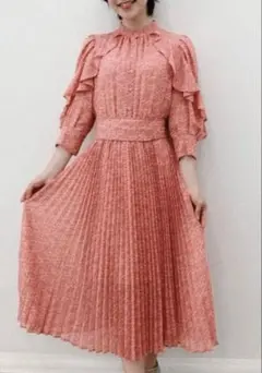 極美品】SNIDEL （スナイデル）ラッフルプリーツワンピース