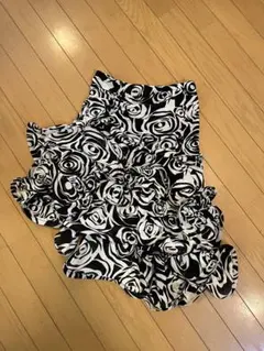 フレアスカート 社交ダンス ラテン M 膝丈 白黒ローズ柄