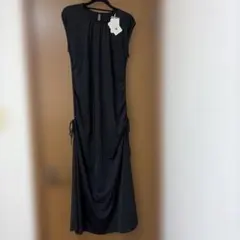 【新品】黒ワンピースのサムネイル