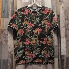 FOREVER 21 トラ柄 ボタニカル Tシャツのサムネイル