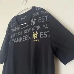 値下げ！Under Armour × NEW YORK YANKEES Tシャツ