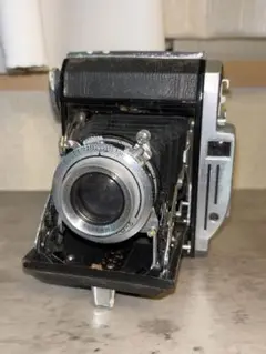 KONICA MINOLTA - 【C6415】動作OK Konica コニカ Pearl II 蛇腹カメラ ポケットに入る中判フィルムカメラ『小西六パール2