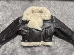 美品】MURUA ショートエアリーフェイクムートンジャケット - メルカリ