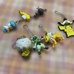 ポケモン　スイングキーホルダー　ワタガラシ　ニャローテ　サンダー　つなげて