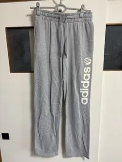 adidas グレー スウェットパンツ