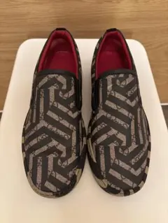 グッチ スリッポン ブラック GG柄 GUCCI - GUCCI GG柄 スリッポンの通販 by CYCLE HEARTS ラクマ店