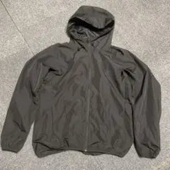 GU ジーユー　ウィンドプルーフシェルパーカー