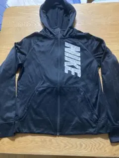 NIKE・ジュニアLサイズ・ドライフィットパーカー