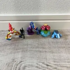 ポケモン　フィギュア
