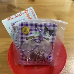 サンリオキャラクターズ　シャカシャカフレークシール風チャーム　クロミ