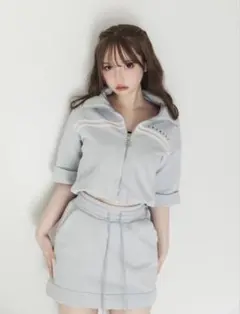 andmary Ami line zip tops ice blue - メルカリ