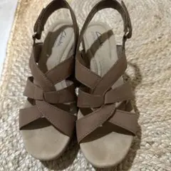 Clarks Collection サンダル ブラウンのサムネイル