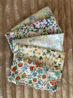 ロンドンのリバティ本店で購入　花柄生地 5枚セット