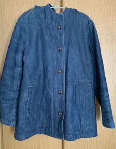 フード付きダークブルージャケット