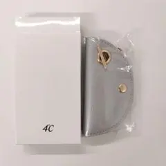 4℃ シルバー 半月型キーケース