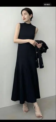 セミマーメイドリブニットワンピース　アニュアンス