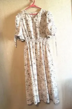 フラワープリント 半袖 ロングワンピース