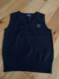 COMME CA ISM 黒 Vネック ベスト