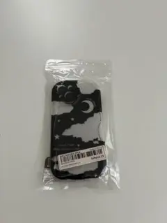 【新品未使用】iPhone 13用ケース 月と星デザイン　キラキラおしゃれのサムネイル