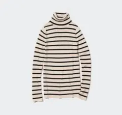 ユニクロ　エクストラファインメリノリブタートルネックセーター