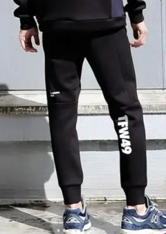 Item thumbnail for item 0c746da1-dbeb-4e05-999c-fbb151759a8a